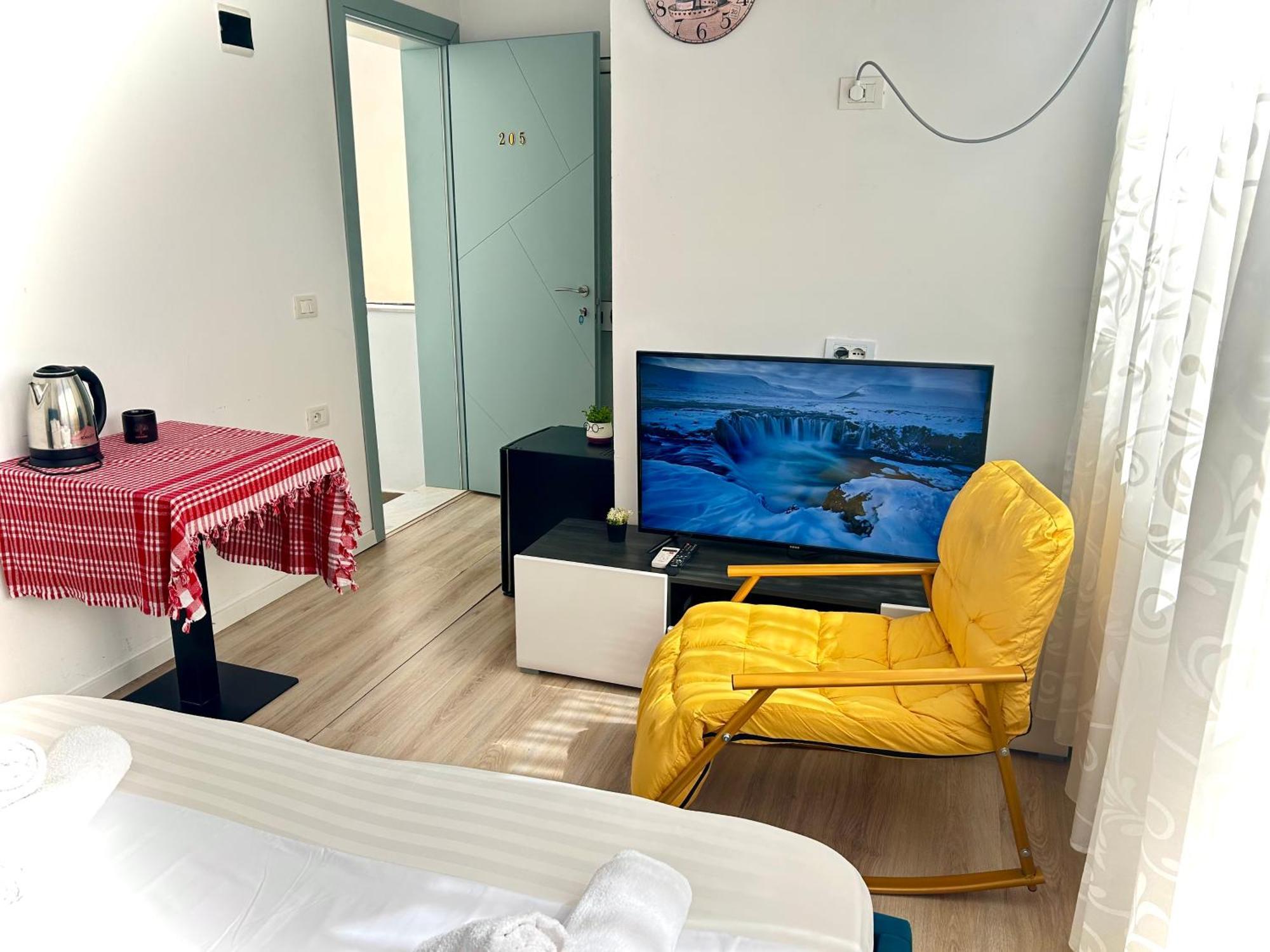 Budget Retreat Tirana & Studios Dış mekan fotoğraf